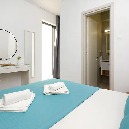 Merope - 3bed En-suite Paralímni