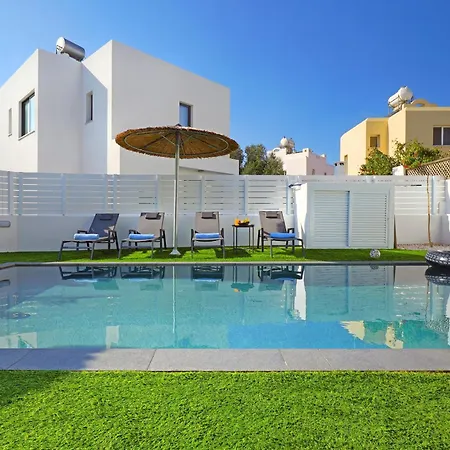 Merope - 3bed En-suite Вилла