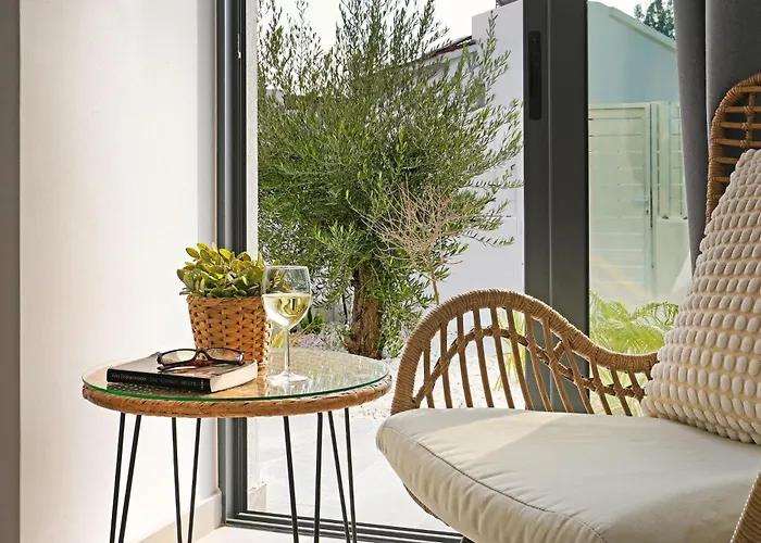 Merope - 3bed En-suite ヴィラ パラリムニ