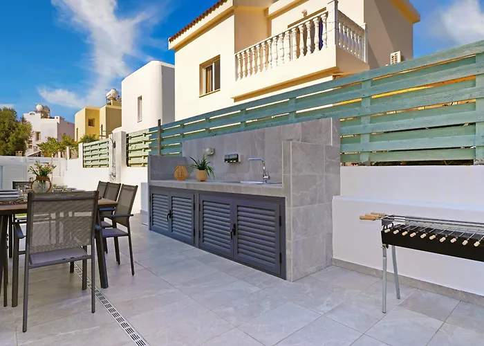 Merope - 3bed En-suite Villa